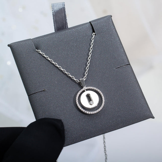 LUCKY MOVE SILVER NECKLACE