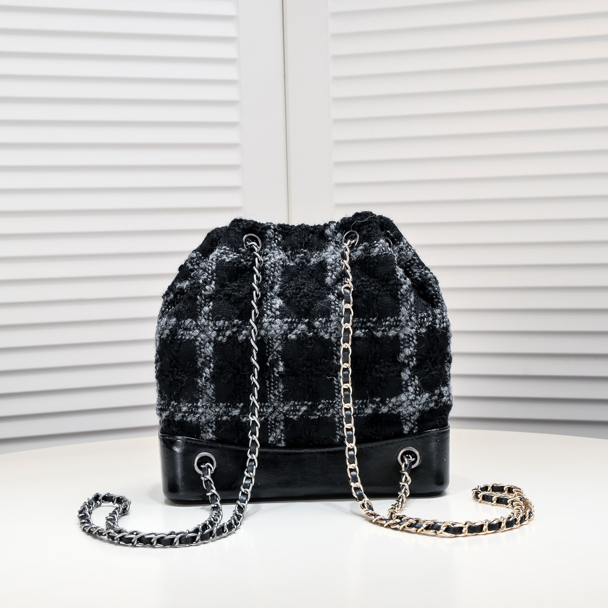 GABRIELLE BACKPACK 8051 BLACK AND GRAY CHECKERED