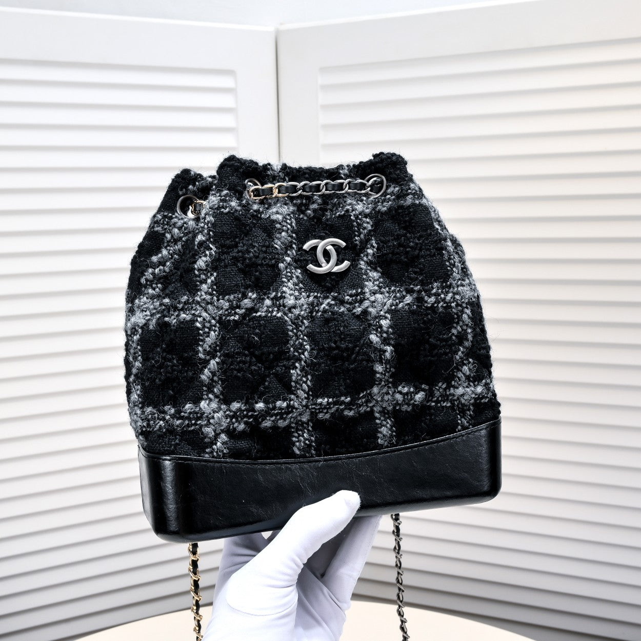 GABRIELLE BACKPACK 8051 BLACK AND GRAY CHECKERED