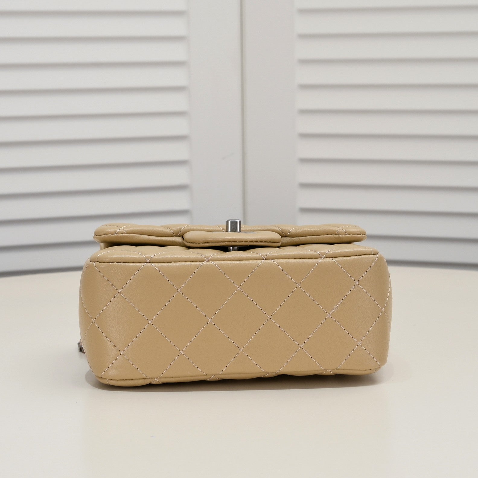 SMALL FLAP BAG 17CM 1786 PALE BROWN SILVER