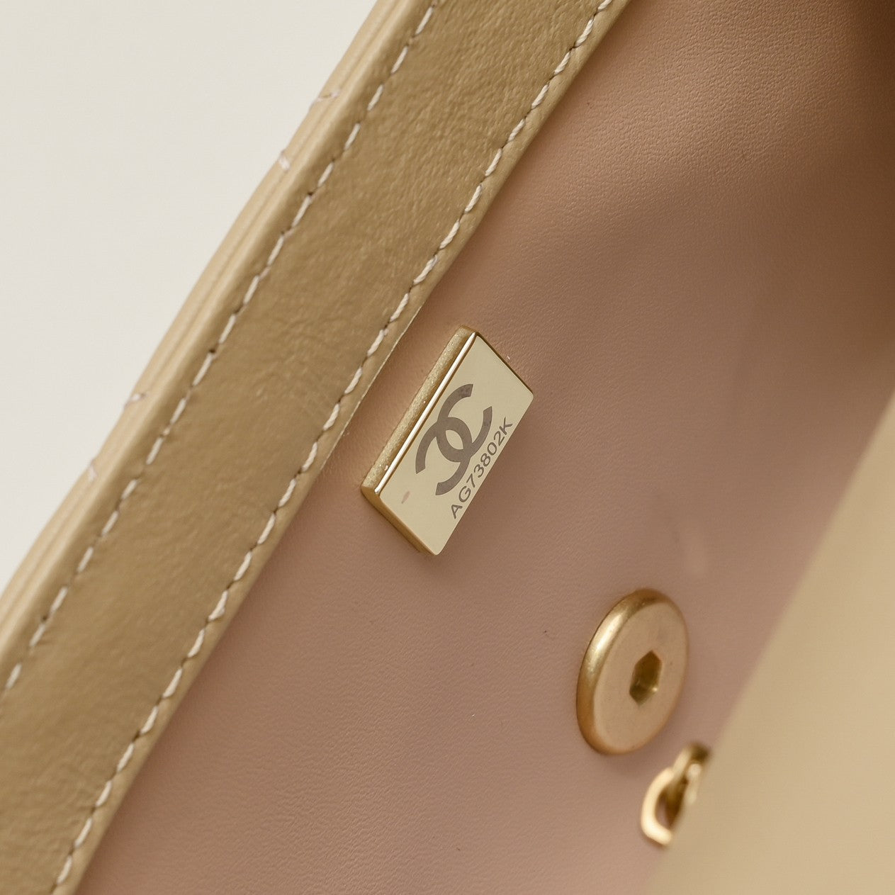 SMALL FLAP BAG 17CM 1786 PALE BROWN GOLD