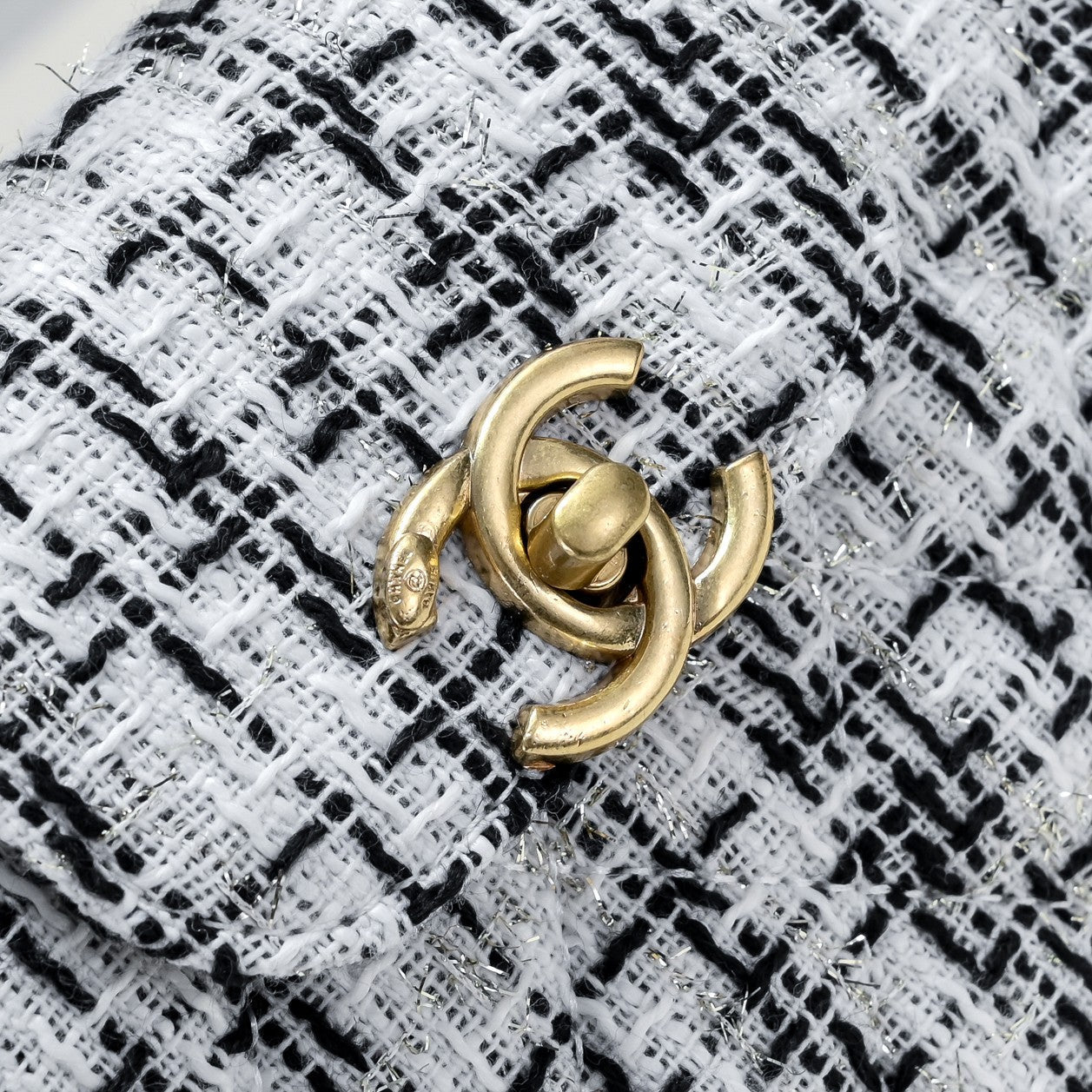 TWEED FABRIC 19CM 6170 WHITE