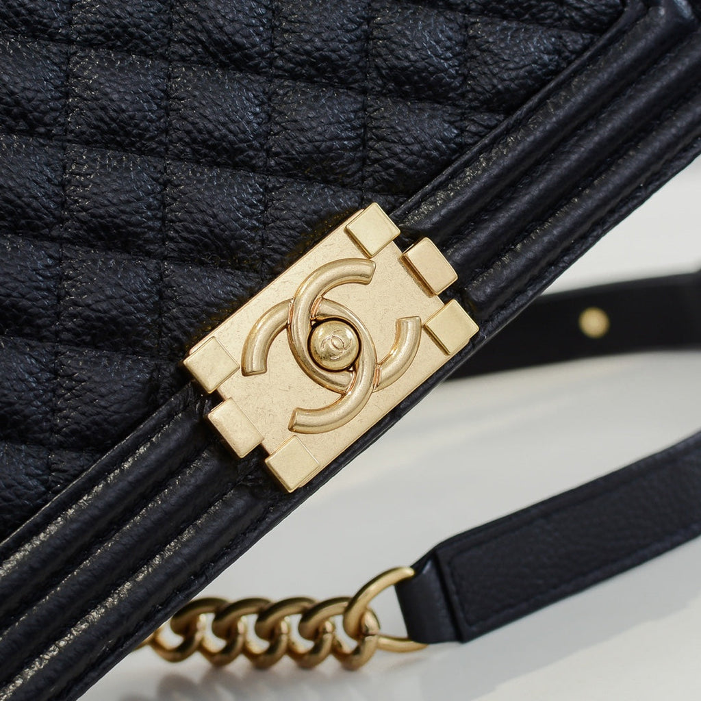 CAVIAR BOY BAG MEDIUM 67086 BLACK