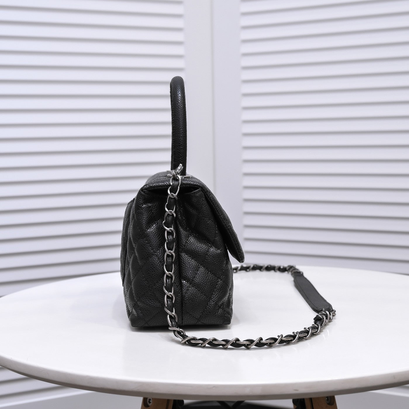 QUILTED CAVIAR 26CM 92991 BLACK