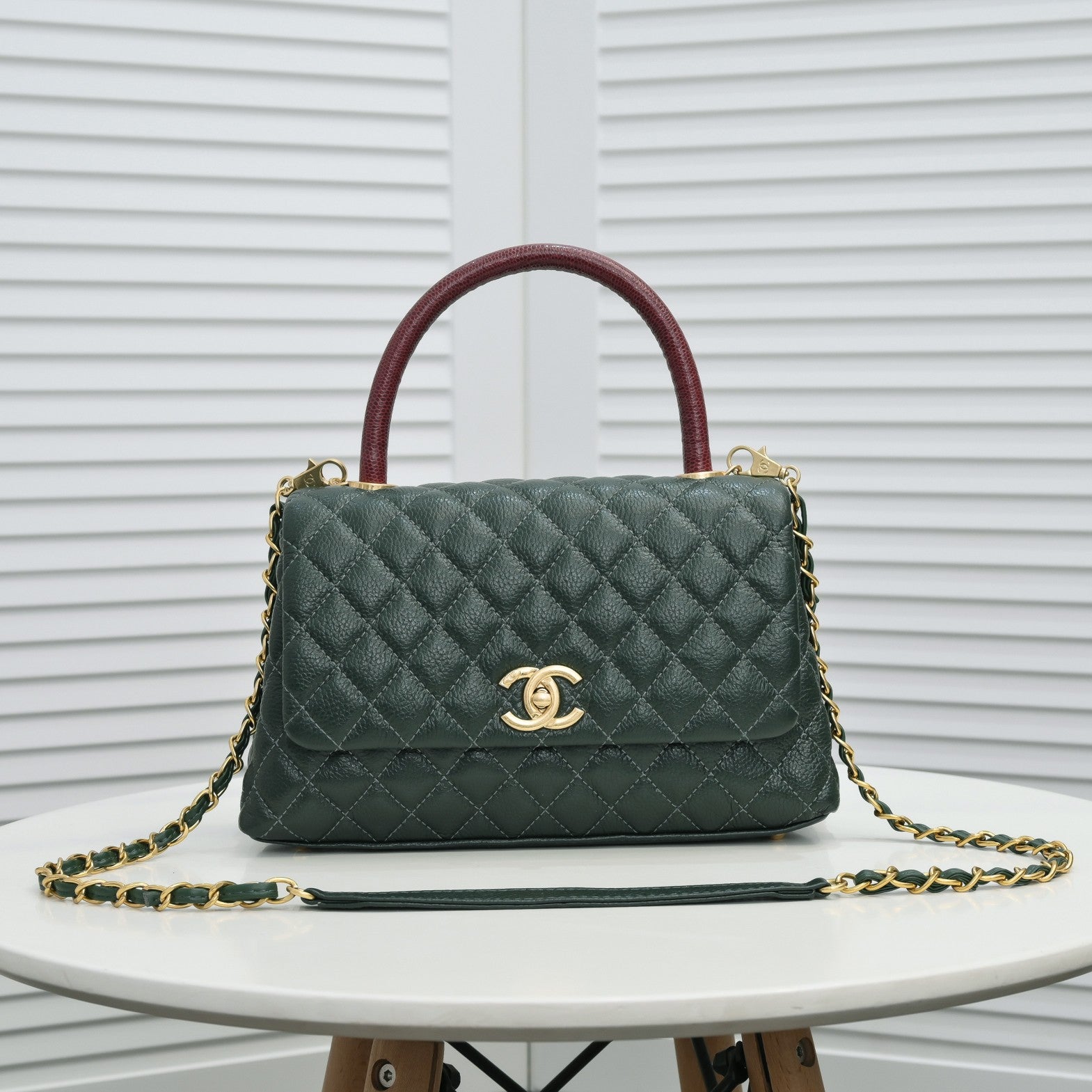 QUILTED CAVIAR 28CM 92992 DARK GREEN