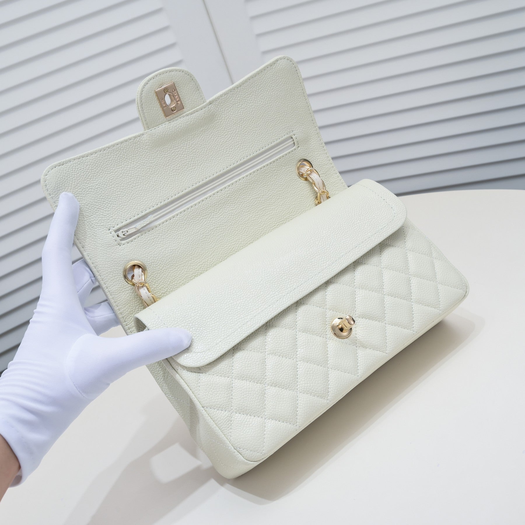 CF2.55 CAVIAR 26CM 1112 CREAM WHITE