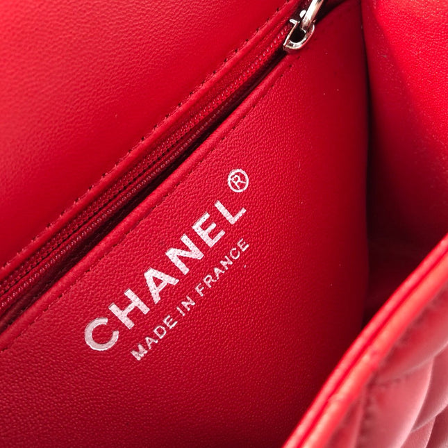 MINI SQUARE FLAP BAG 17CM RED LAMBSKIN SILVER HARDWARE