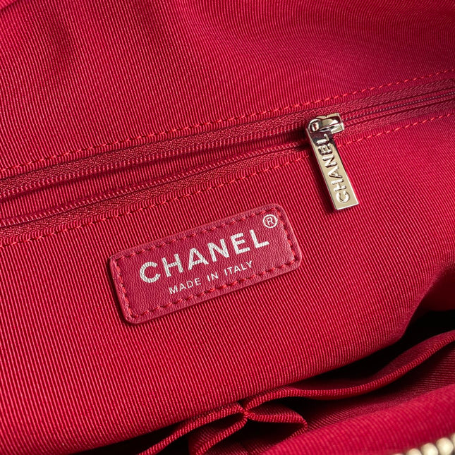 CC GABRIELLE MEDIUM 28 HOBO BAG IN BLACK CALFSKIN