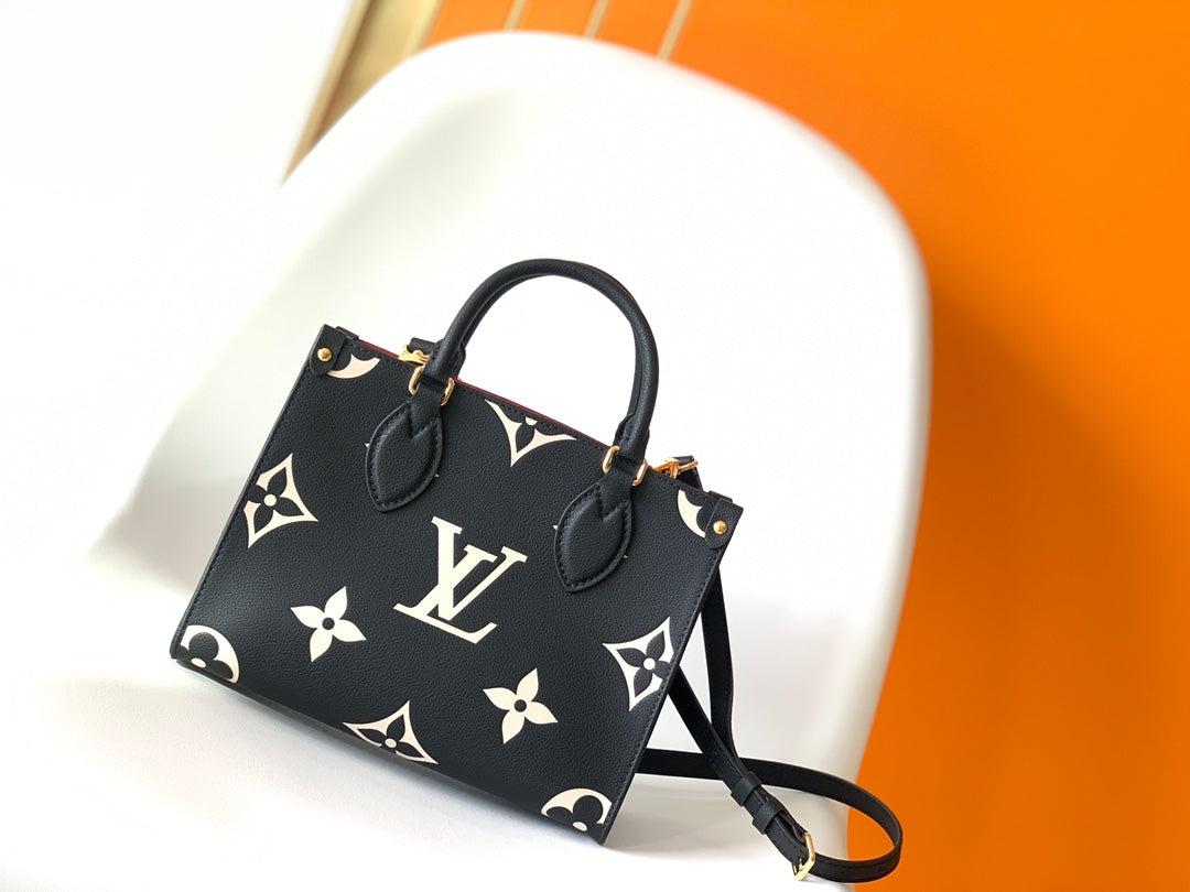 ONTHEGO TOTE 25 IN BLACK AND OFF WHITE MONOGRAM EMPREINTE