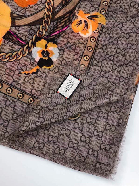 GUCCI 25S SCARF 140 IN CASHMERE 740372