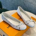 LV WOMEN'S BALLET FLAT IN WHITE EMBOSSED CALFSKIN WITH BOW