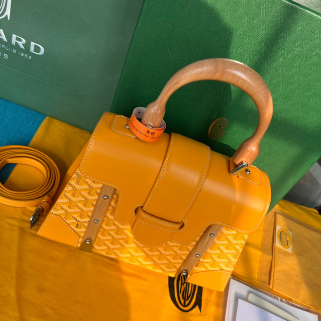 SAÏGON PM BAG 28 IN YELLOW GOYARDINE CANVAS AND CALFSKIN