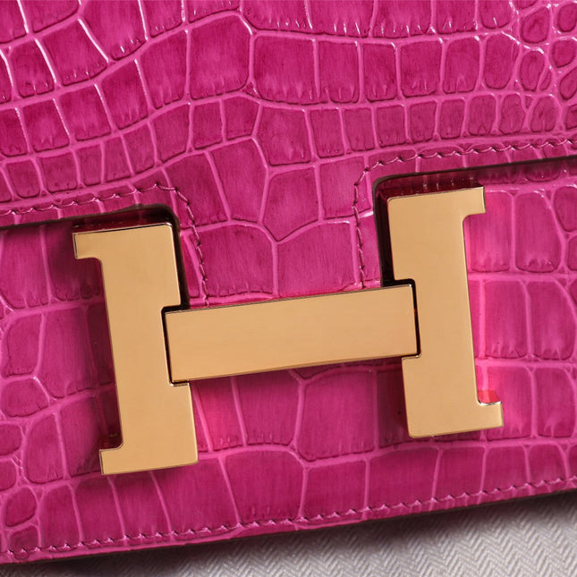 HM CONSTANCE 23 BARBIE PINK ALLIGATOR SILVER HARDWARE