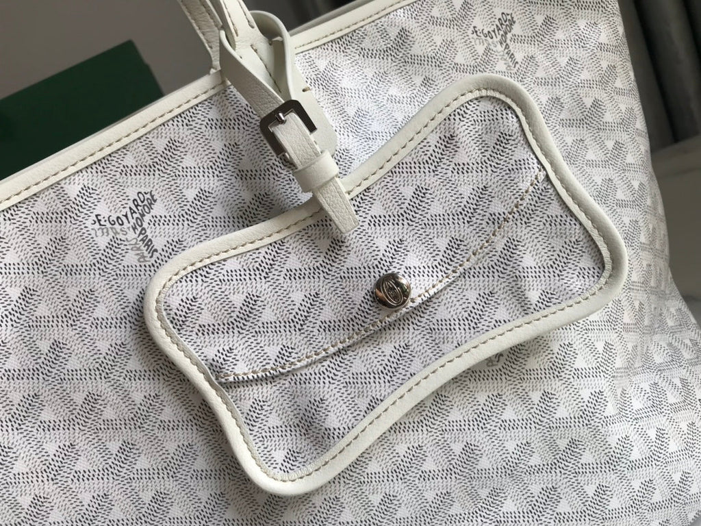 CHIEN GRIS BAG 33 IN WHITE GOYARDINE CANVAS AND TAN CALFSKIN TRIM