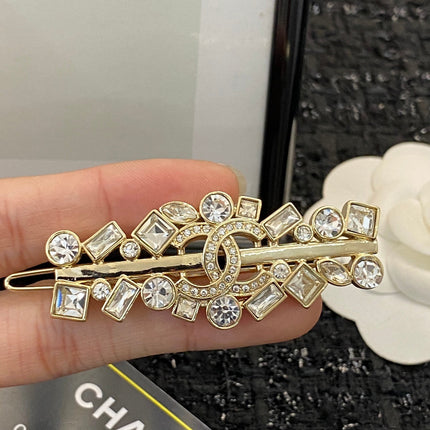 CHANEL 26S DOUBLE C LOGO CRYSTAL GEOMETRIC HAIR CLIP IN GOLD METAL 629931