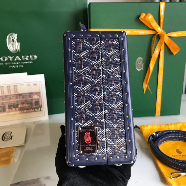 GRAND HÔTEL TRUNK BAG 24 IN NAVY BLUE GOYARDINE CANVAS AND CALFSKIN