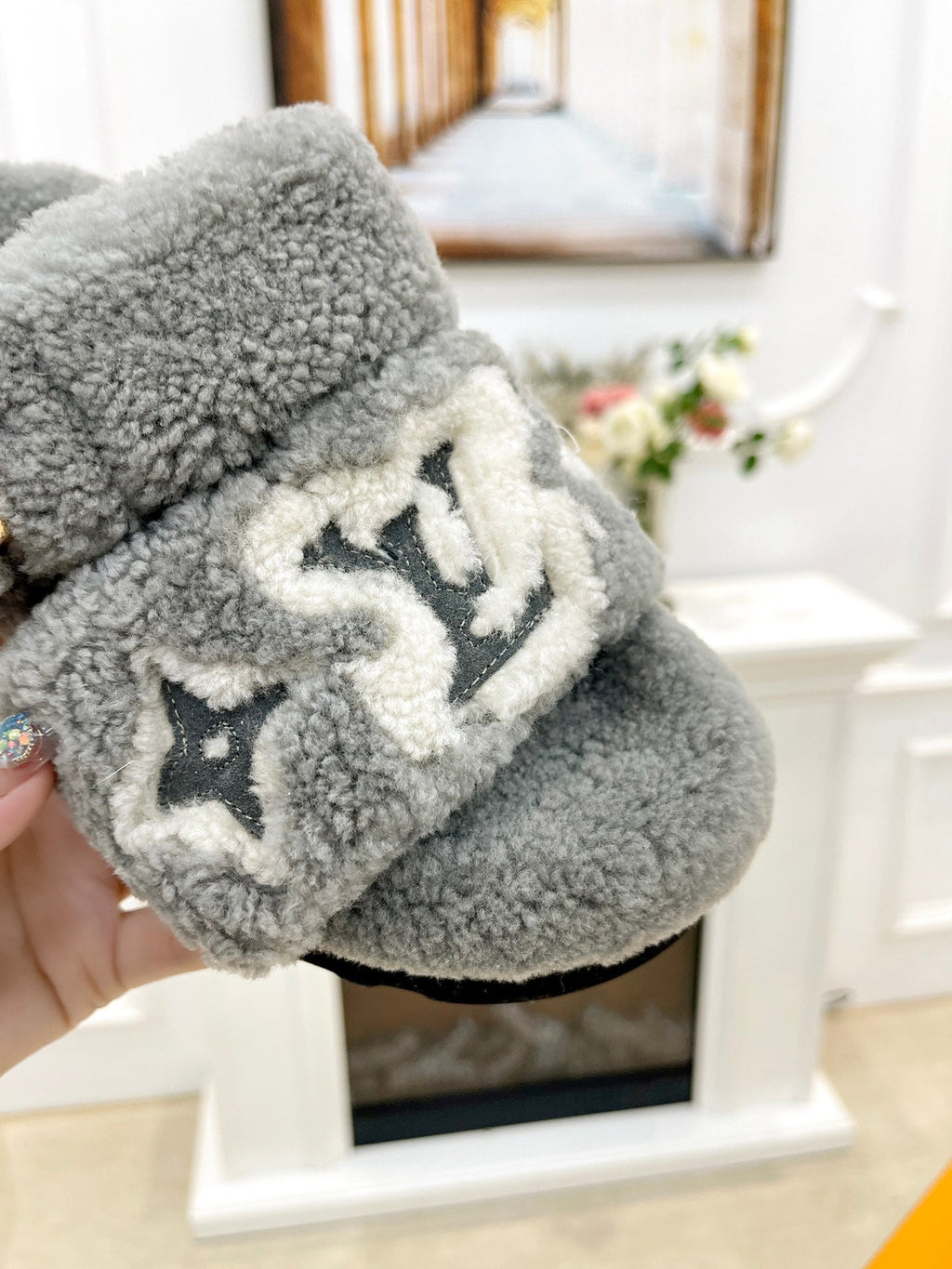 DAD SANDAL MULE IN SHADOW GRAY MIX WHITE FLEECE