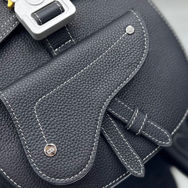 GALLOP SLING BAG 27 IN BLACK CALFSKIN