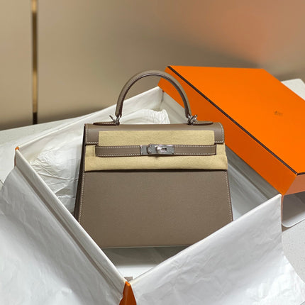 KELLY 28CM IN ETOUPE EPSOM CALFSKIN SILVER HARDWARE