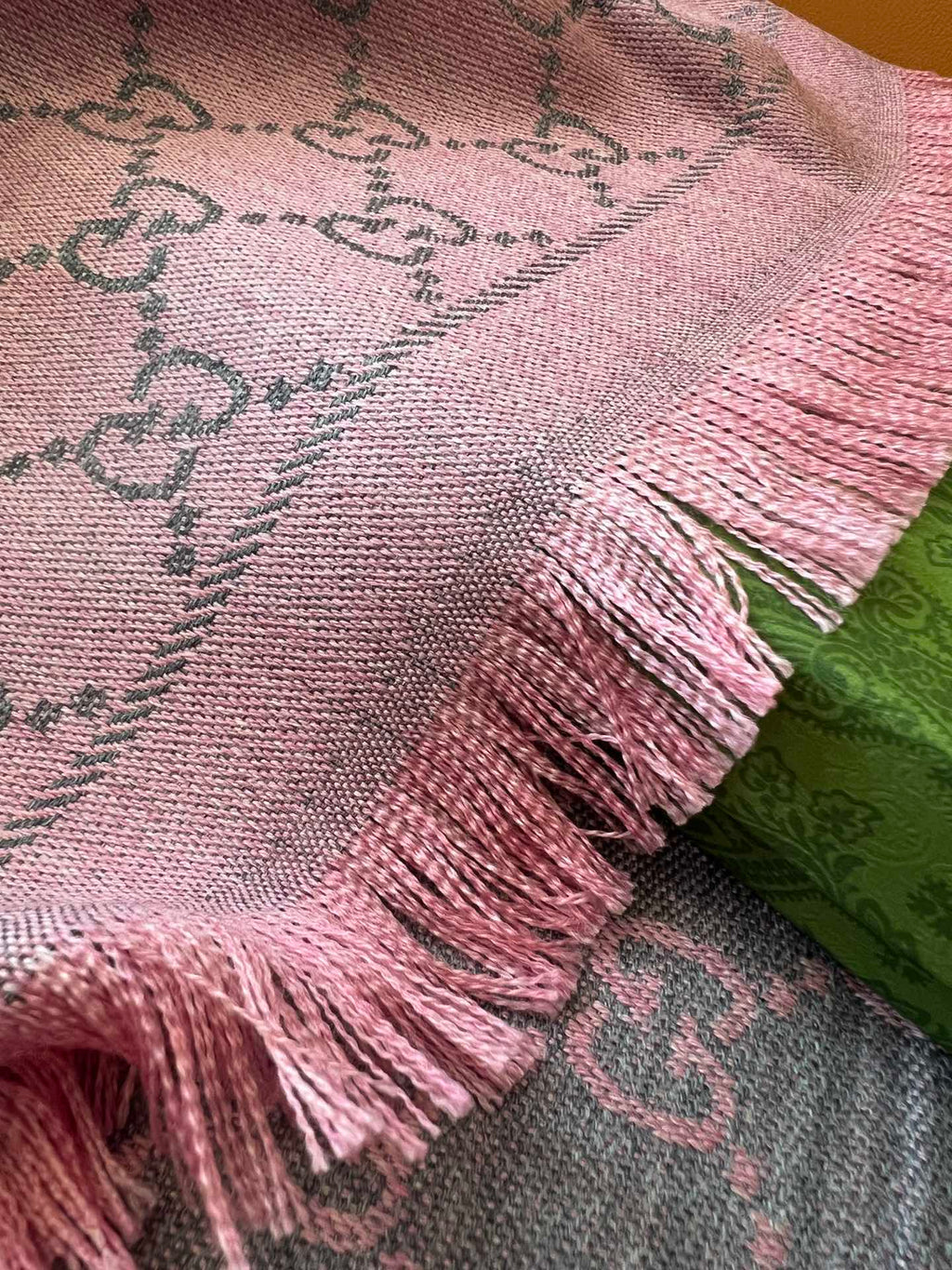 GUCCI 25S SCARF 180 IN WOOL 644860