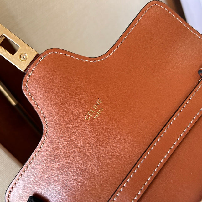 SOFT 18 BEIGE BROWN CALFSKIN