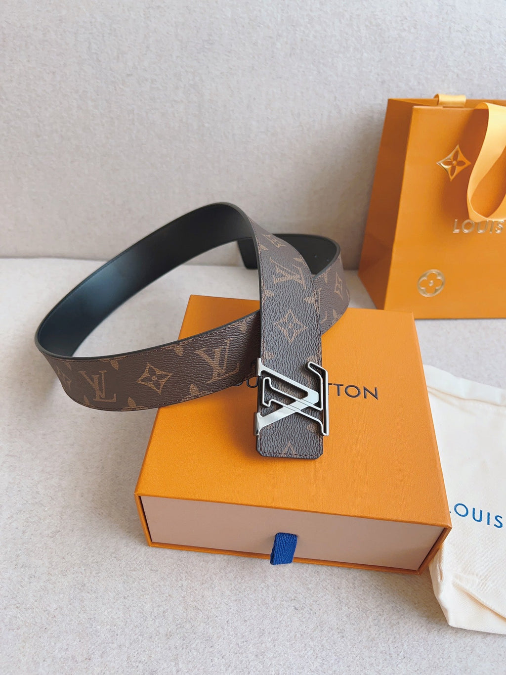 LV 25S BELT 40 MM IN BROWN CALFSKIN 593207