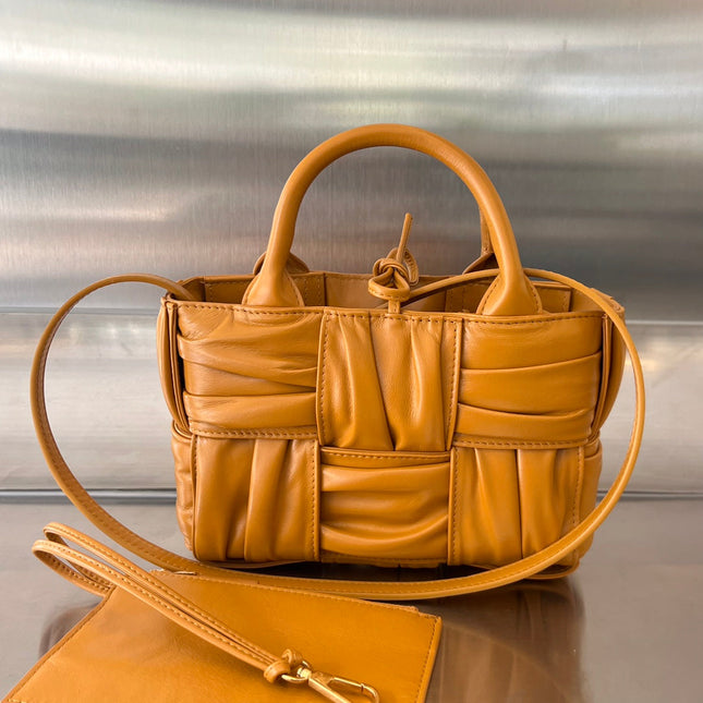 CANDY ARCO TOTE 20 IN RAW SIENNA SOFT LAMBSKIN