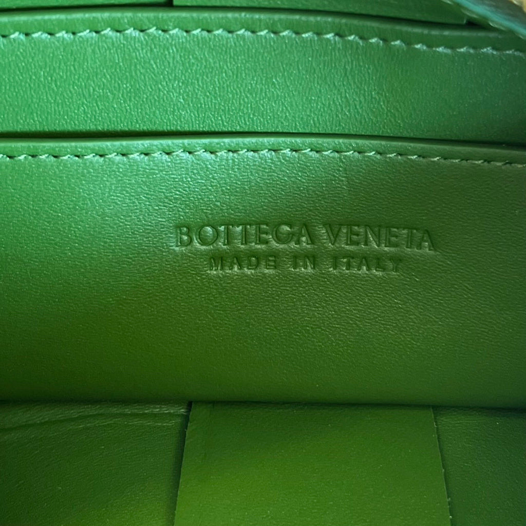 BRICK CASSETTE 28 IN DARK GREEN CALFSKIN