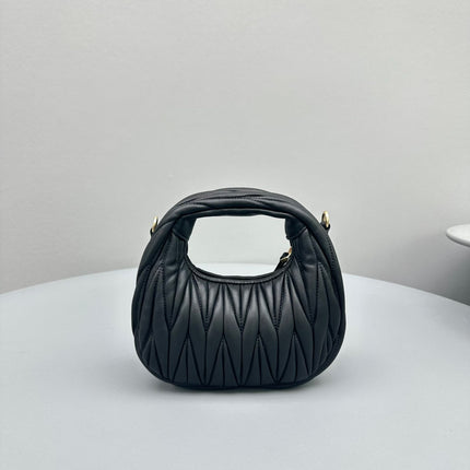 MINI HOBO 17 BAG IN BLACK SHEEPSKIN