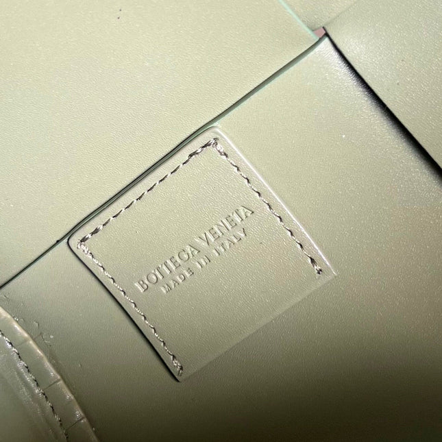 CYLINDER CASSETTE 30 IN TRAVERTINE CALFSKIN