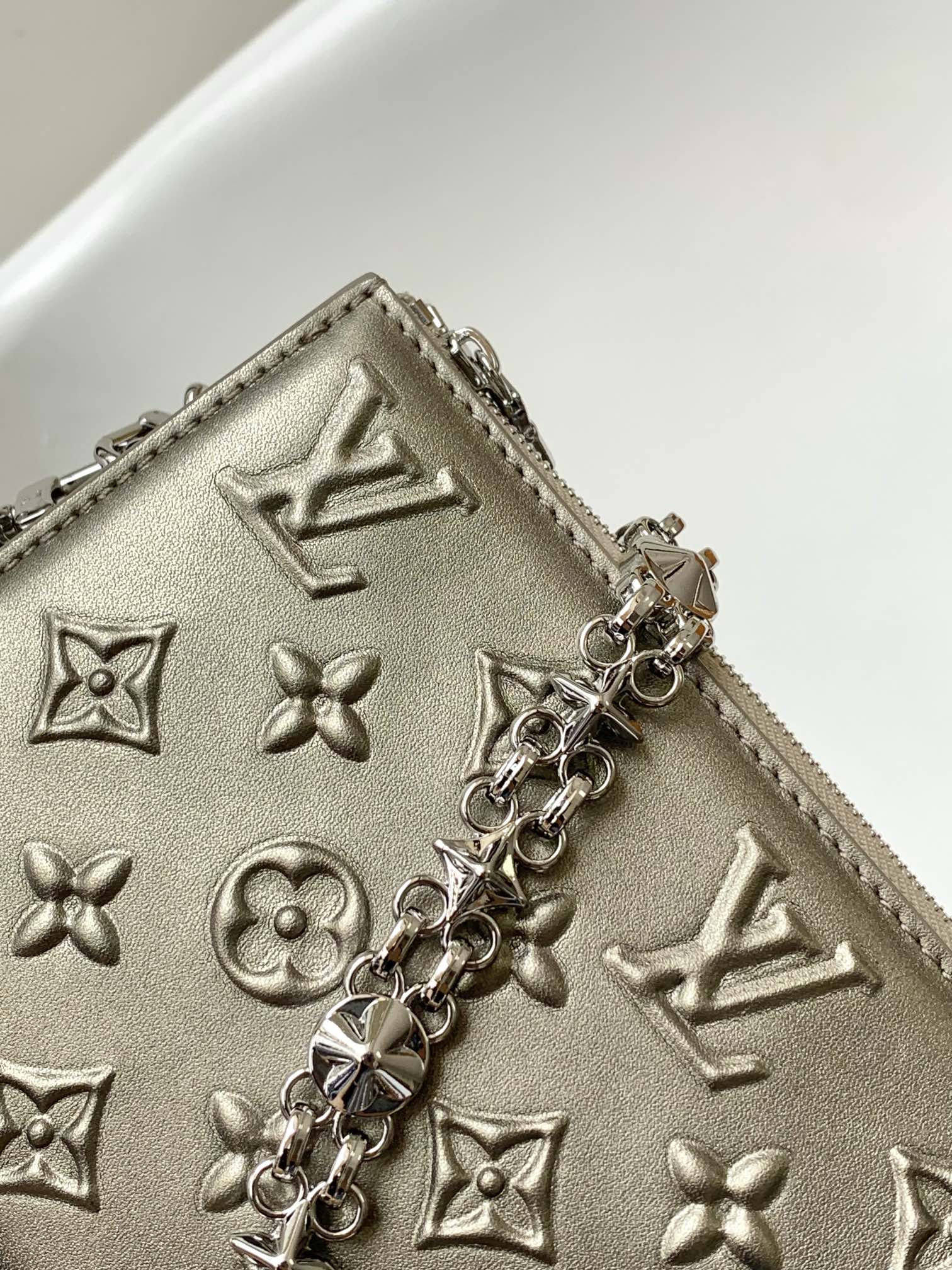 LV 25S LEXINGTON PREMIUM ORIGINAL HANDBAG 21 IN BEIGE GRAY MOONOGRAM CALFSKIN SHIMMERING METALLIC GOLD