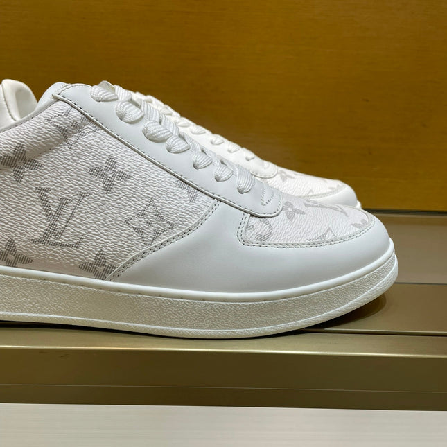 LV RIVOLI SNEAKER WHITE