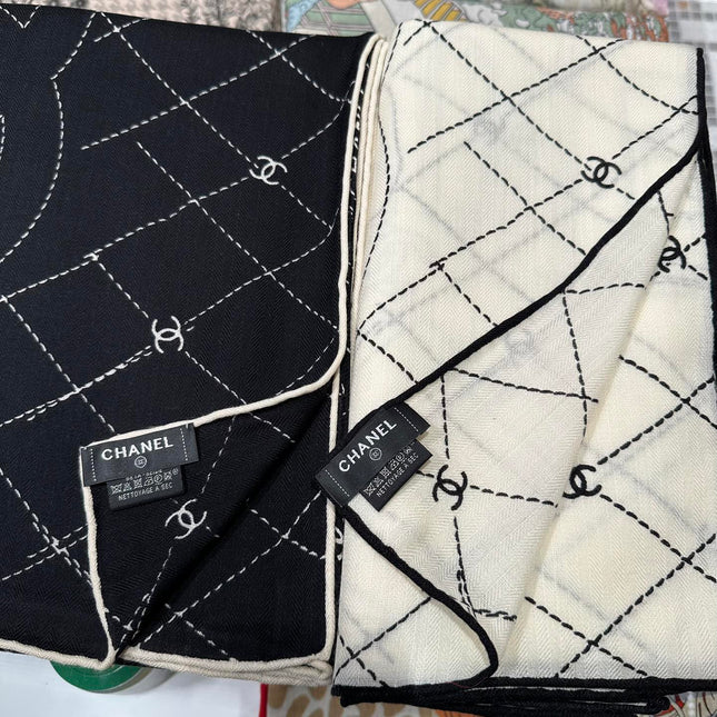 CHANEL 25S SCARF 140 IN SILK WOOL 726479