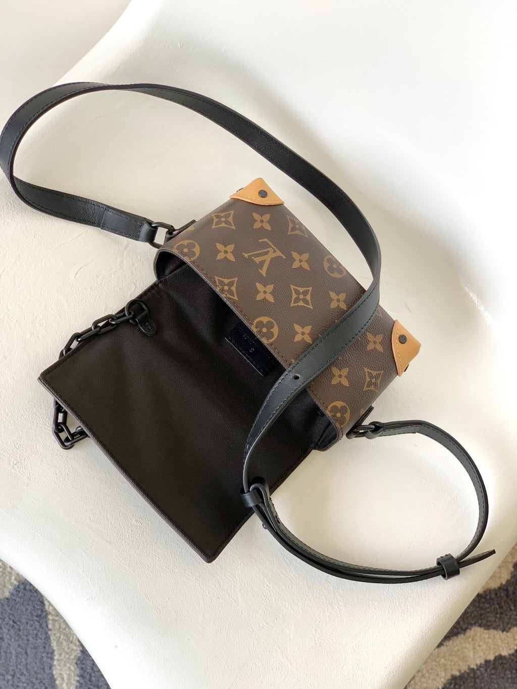 STEAMER BAG 26 IN BROWN MONOGRAM MACASSAR CANVAS