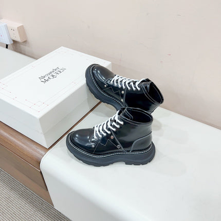 MCQUEEN LEATHER ANKLE BOOT IN BLACK MIX WHITE LAMBSKIN