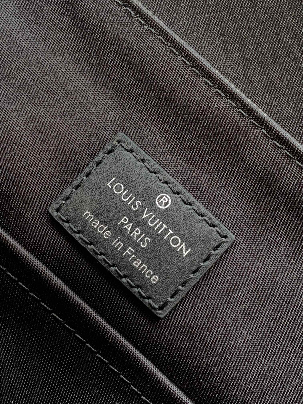 LV 25S SMALL DISTRICT CROSSBODY BAG 25 IN BLACK DAMIER GRAPHITE CANVAS AND CALFSKIN