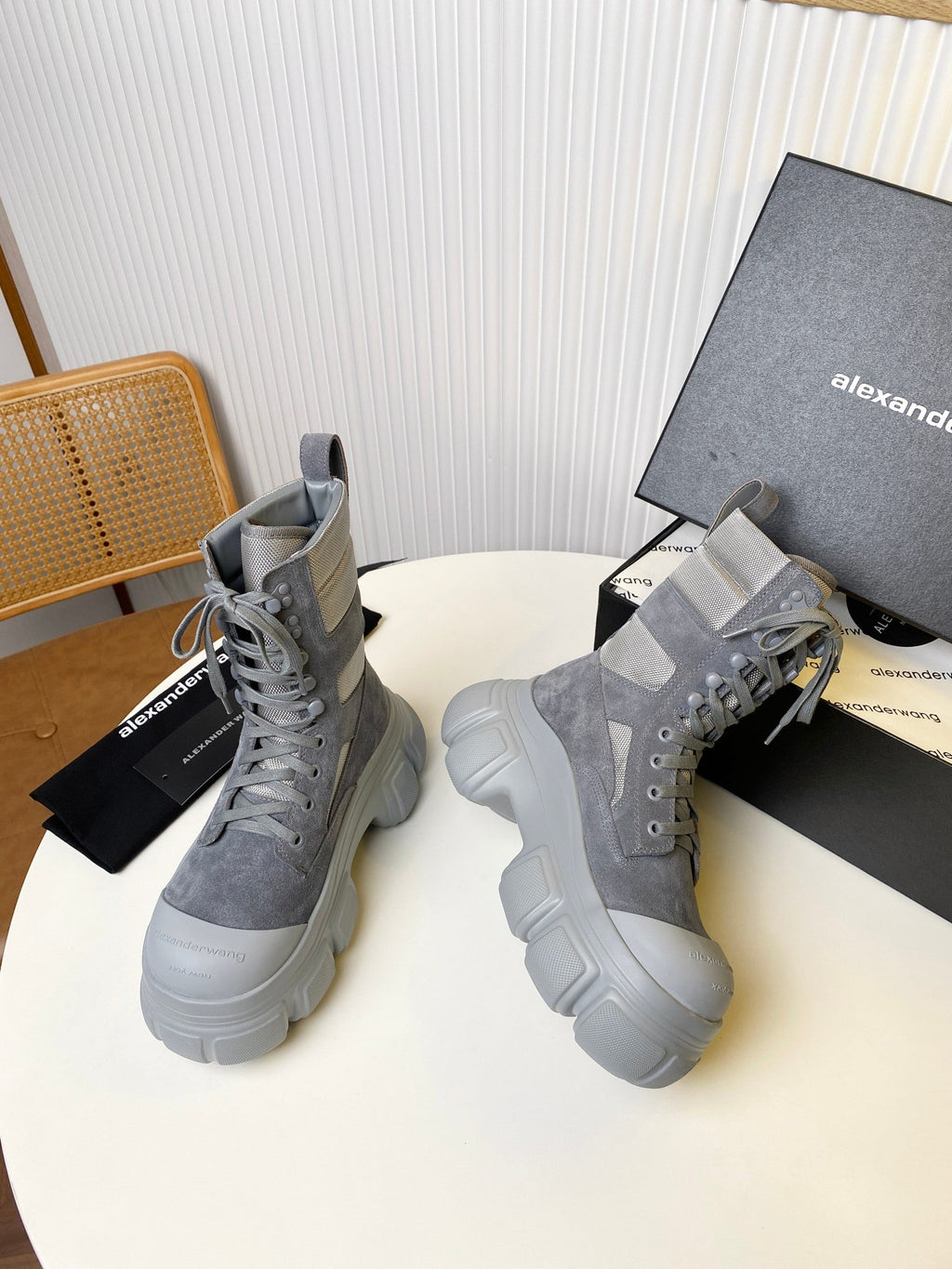 STORM COMBINATION 8 CM BOOTS IN COOL GRAY SUEDE AND SHEEPSKIN