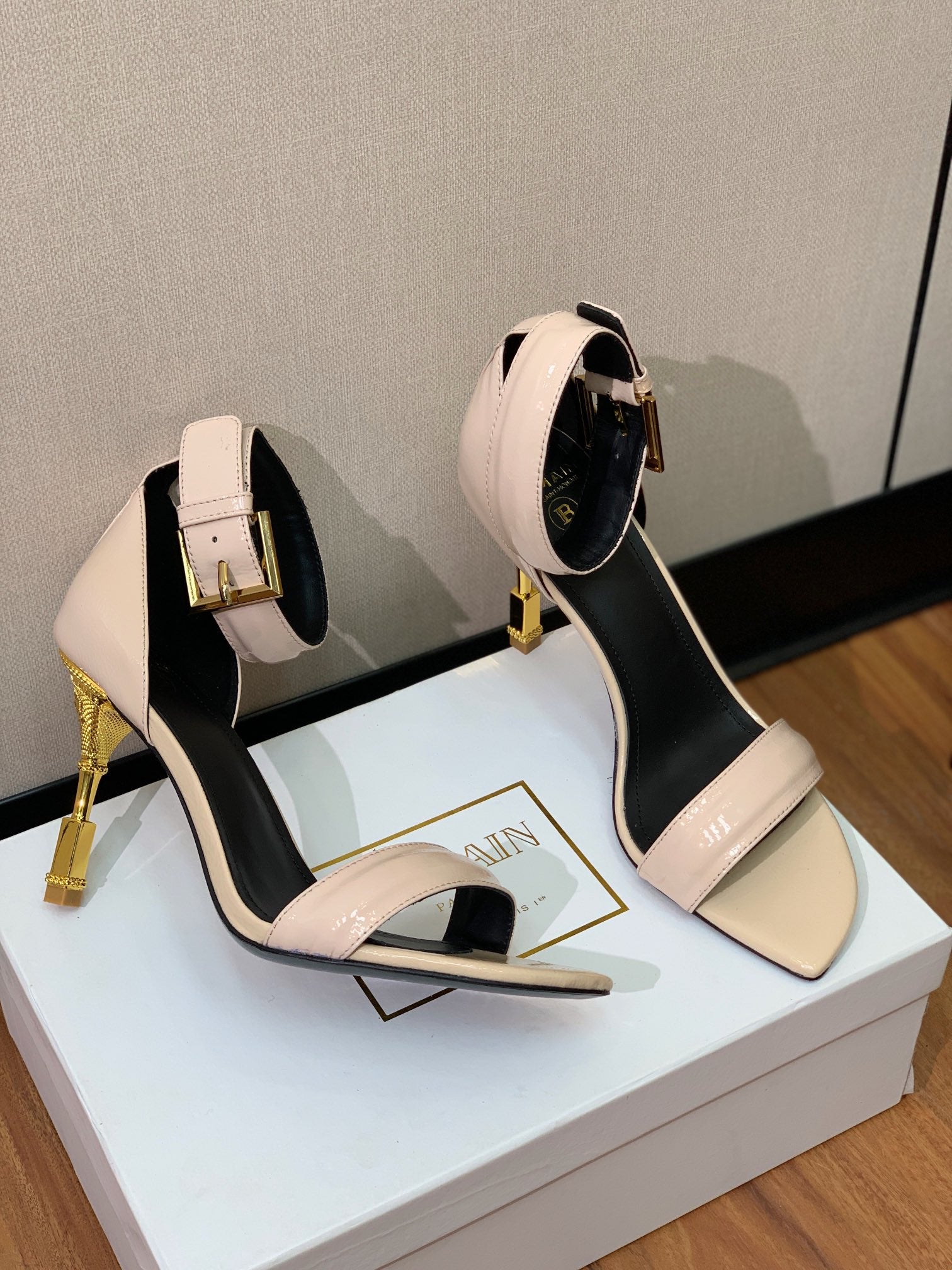 BALMAIN 26S METAL-HEEL SANDALS 105 MM IN BEIGE CALFSKIN