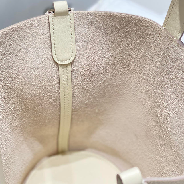HERMES 25S IN THE LOOP 18 IN IVORY CALFSKIN SILVER HARDWARE