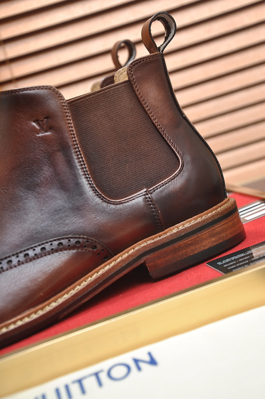 LV CHELSEA ANKLE BOOT IN CHOCOLATE BROWN CALFSKIN