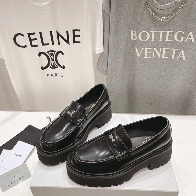 CHUNKY LOAFER IN BLACK POLISHED BULLSKIN