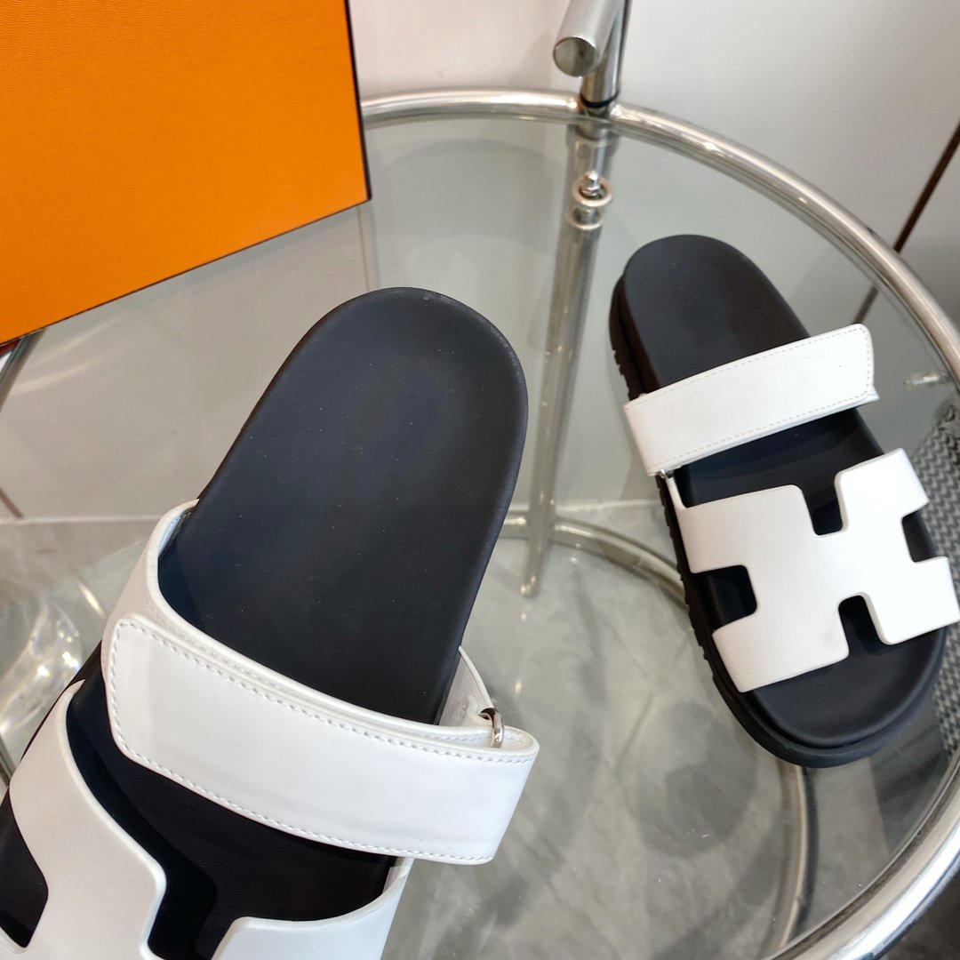 Chypre Sandal White Mastic Calfskin Leather