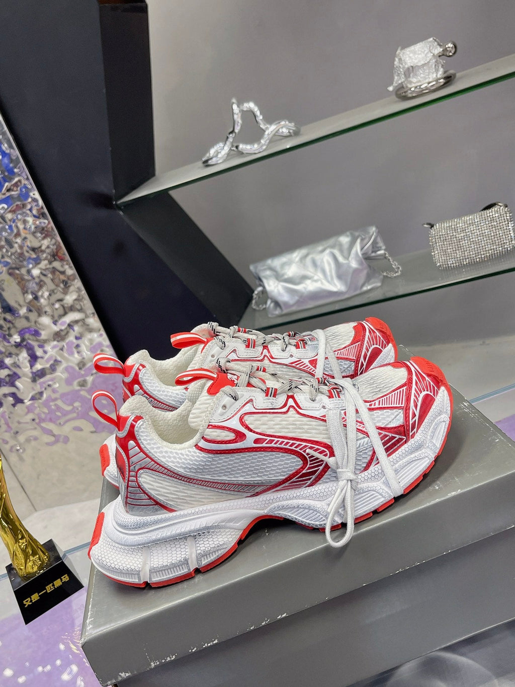 3XL SNEAKER IN RED MIX WHITE MESH AND POLYURETHANE