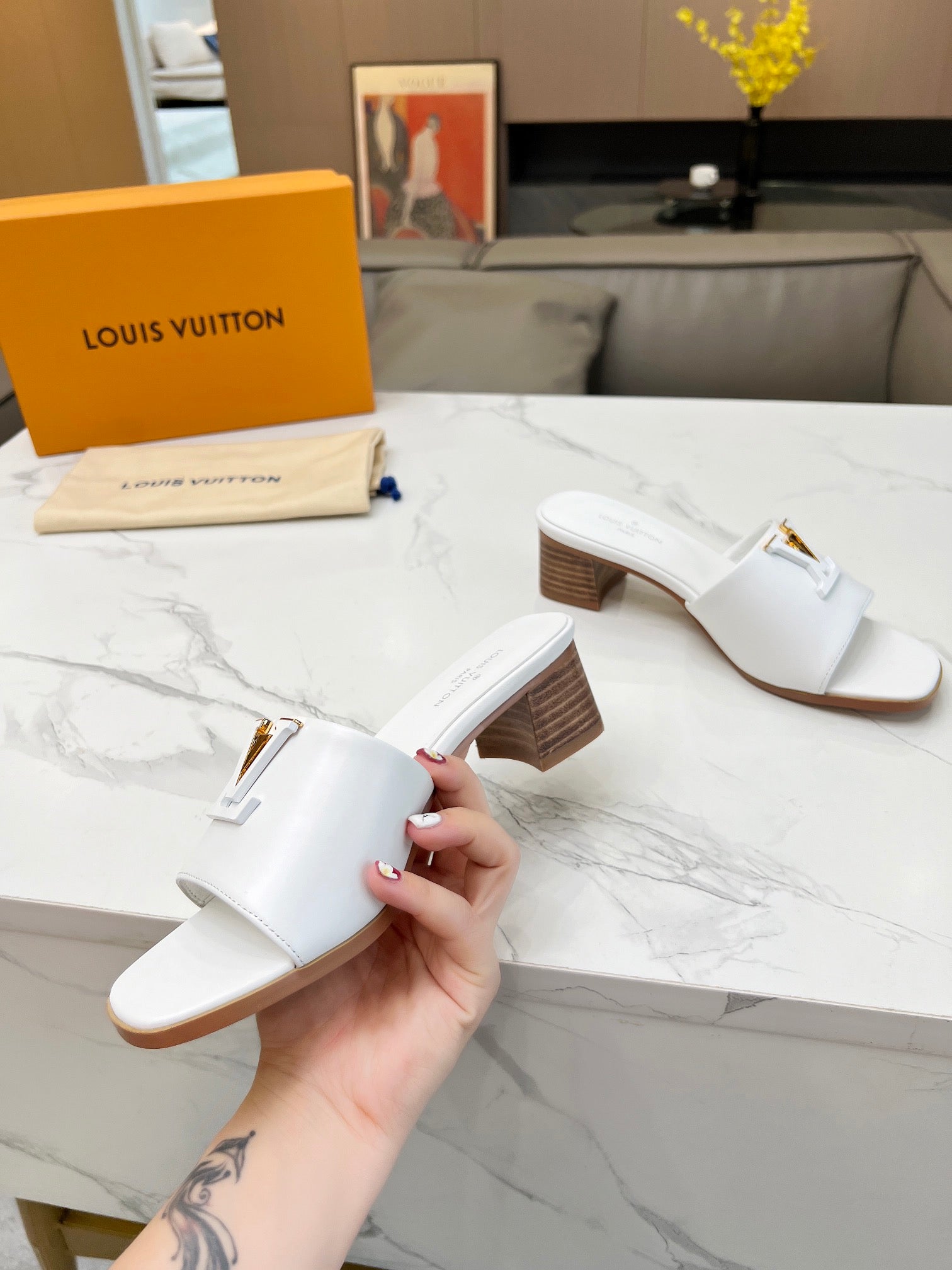 LV 26S CAPRI HIGH-HEELED MULES IN WHITE CALFSKIN