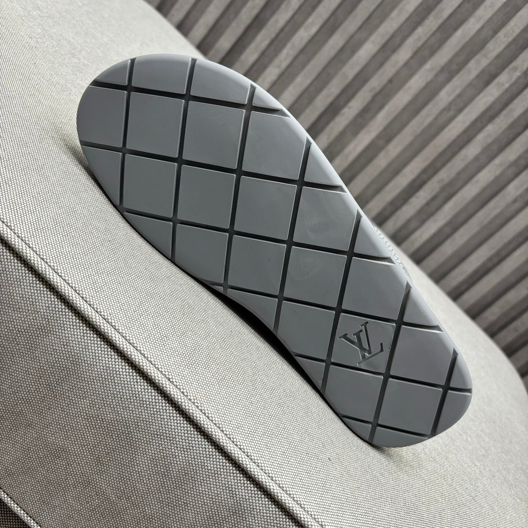 LV VENICE MULE SANDALS GRAY