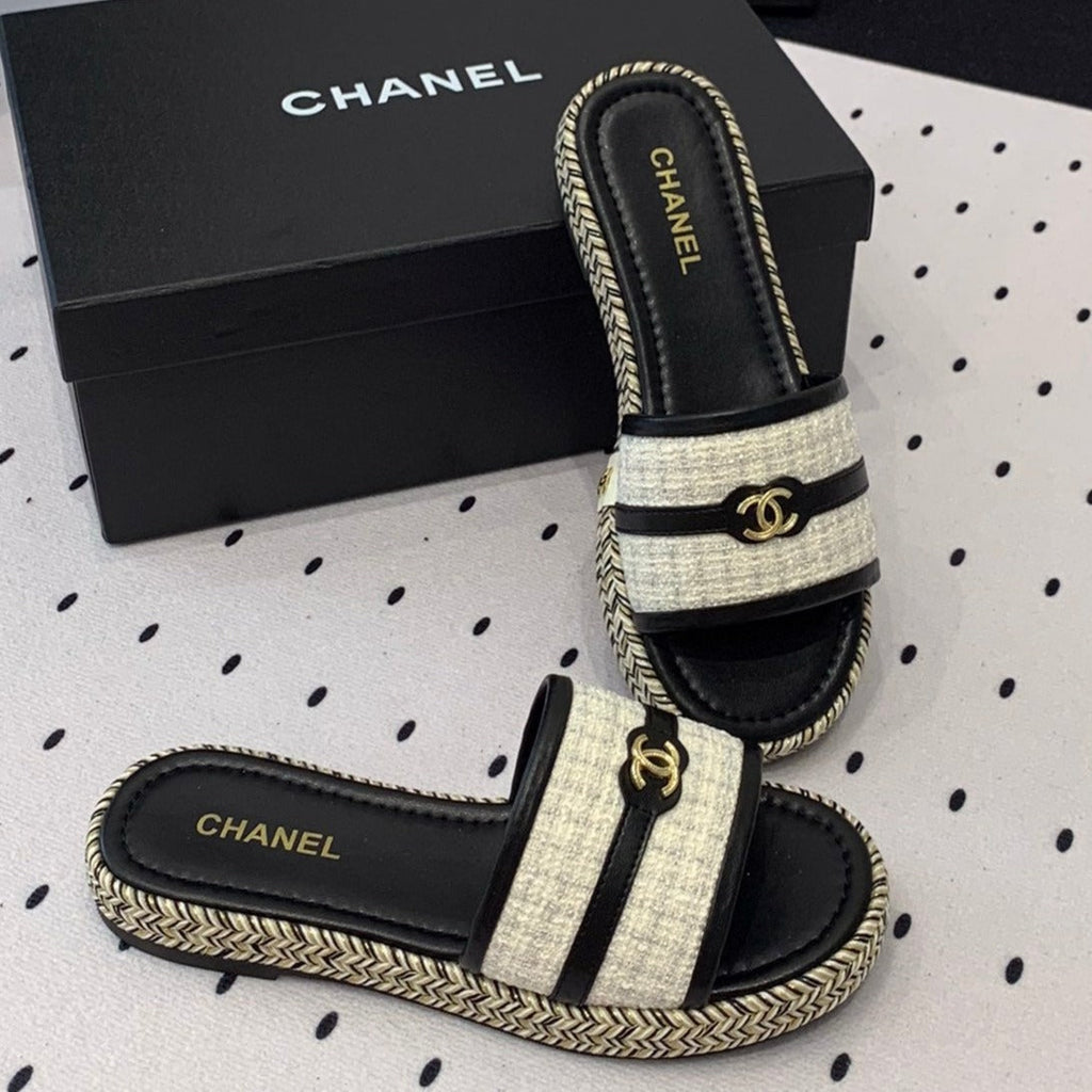 Double CC Women White Black Slippers Calfskin