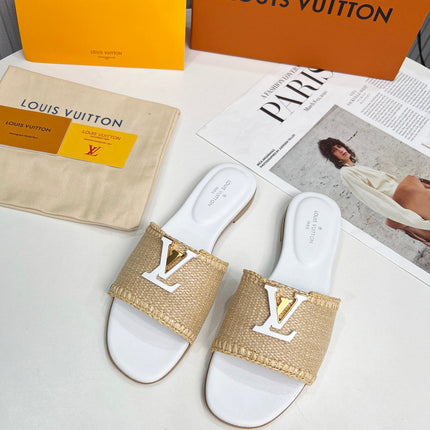 LV 26S FLAT SLIDES IN WHITE CALFSKIN AND BEIGE RAFFIA