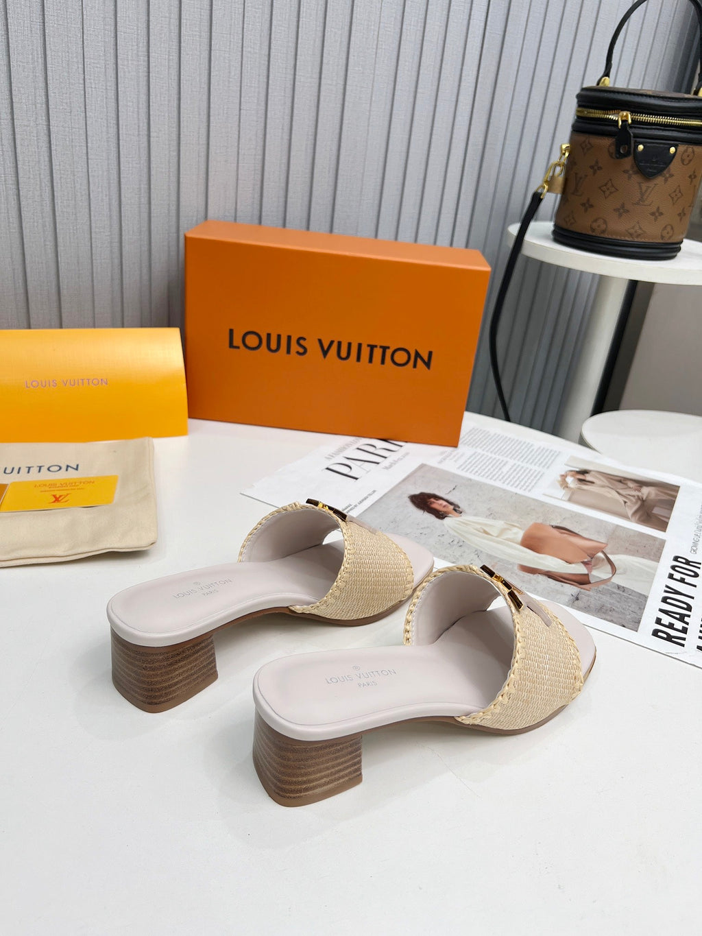 LV 26S CAPRI HIGH-HEELED MULES IN ASH BEIGE CALFSKIN AND RAFFIA