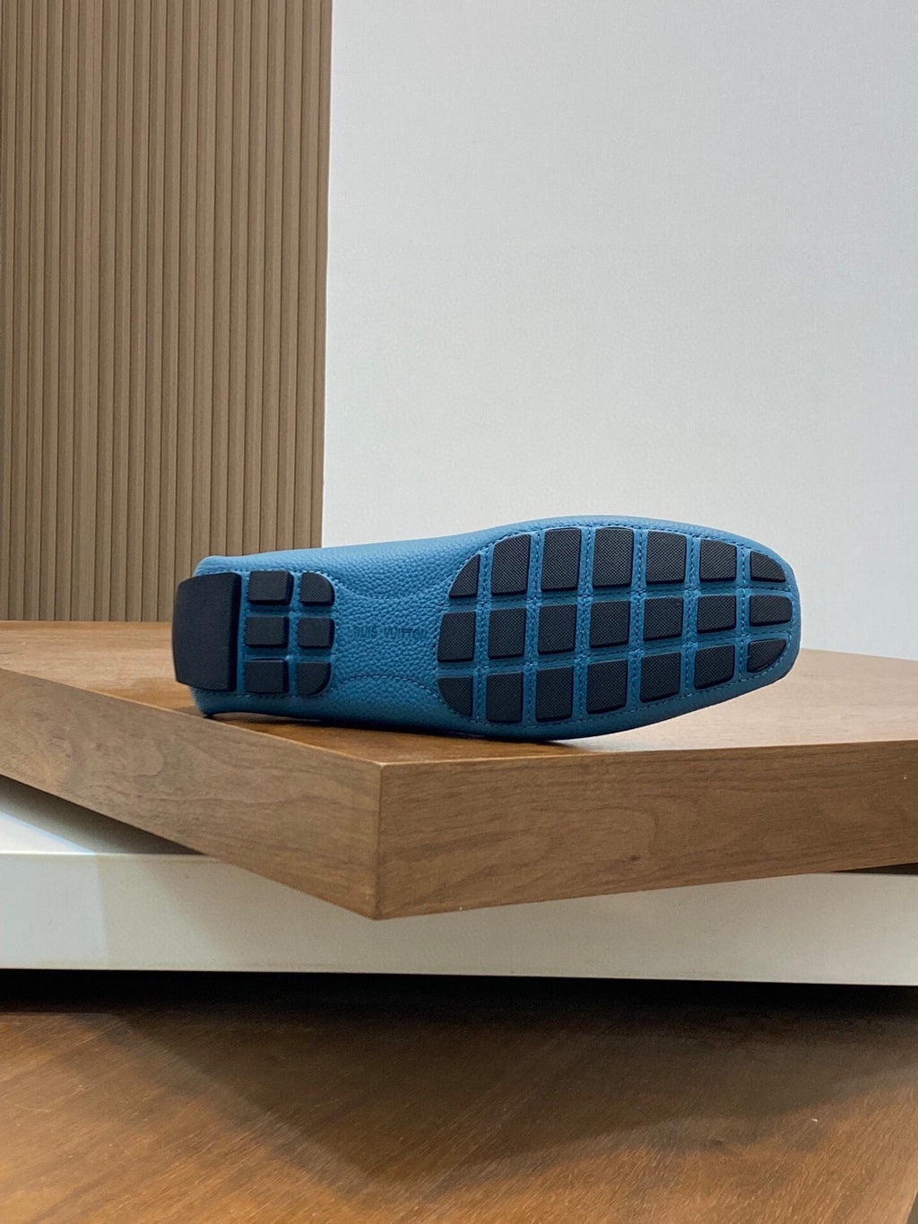 LV LOAFER IN ELECTRIC BLUE WRINKLE CALFSKIN WITH SILVER LOGO