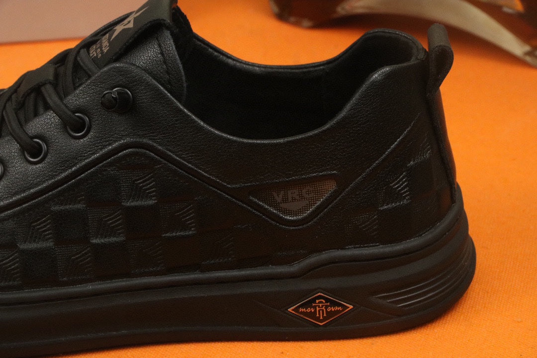 PRA SNEAKER IN BLACK EMBOSSED CALFSKIN